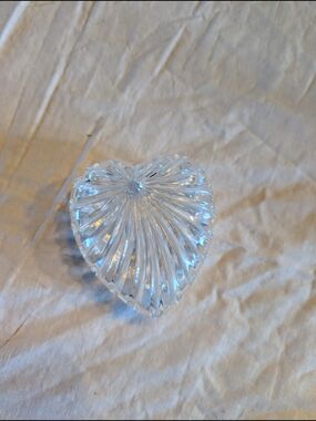 2/30$ Vintage Clear Heart-Shaped Glass Crystal Jewelry Trinket Box